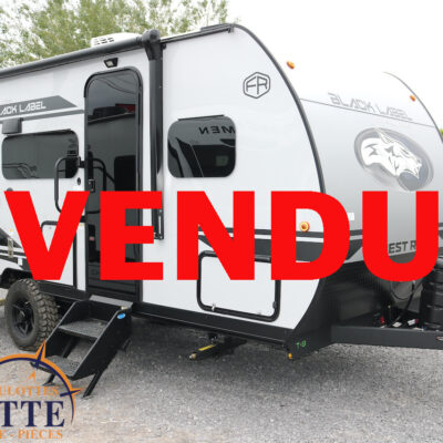 Wolf Pup 16 BHS BL 2027 ( Édition Black Label )-LM Cossette inc. vr-roulotte-fifth wheel-cargo-arctic wolf -Remote-Clipper-cherokee-grey wolf-wolf pup-kodiak cub-aspen trail-dutchmen-forest river-coachmen-apex nano -arctic wolf-Trois-Rivières